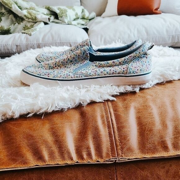 3/$20 SUGAR Low Top Floral Sneakers Size 9.5 - Picture 4 of 5